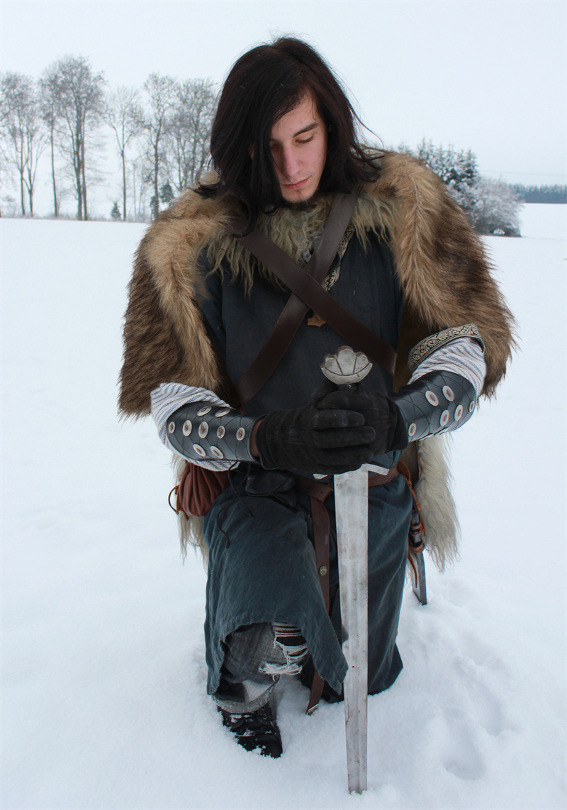 Viking Cloak Faux Fur Collar C - Winter Clothing Accessories 评论和价格